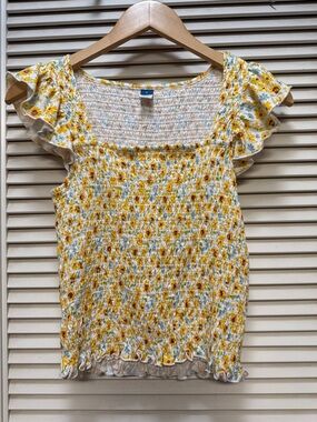 Old Navy Yellow Floral Smocked Ruffle-Sleeve Camisole